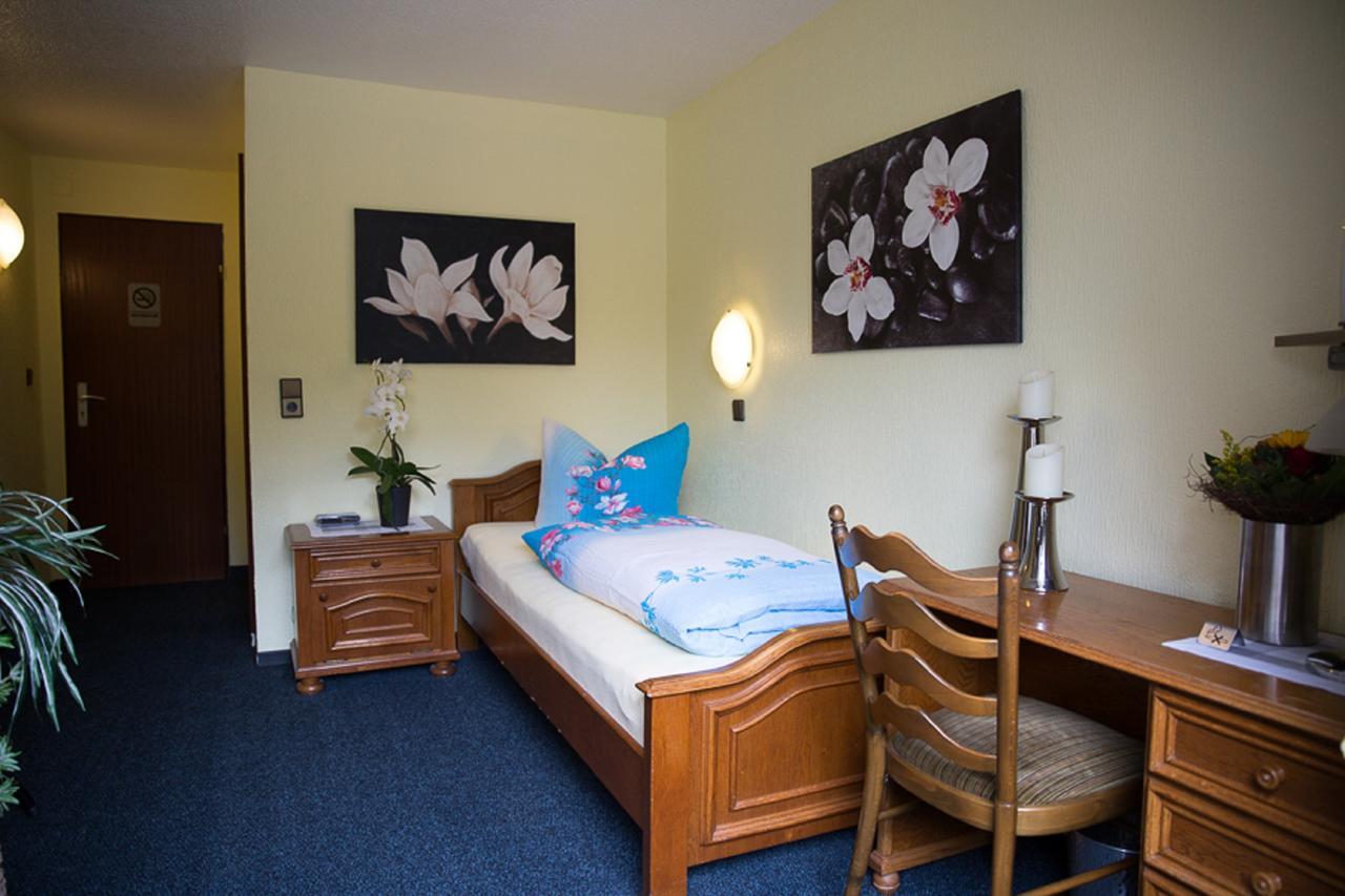 Hotel Zur Bruecke Krefeld Kültér fotó